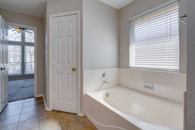 7317 Amber Drive, Watauga, TX 76148