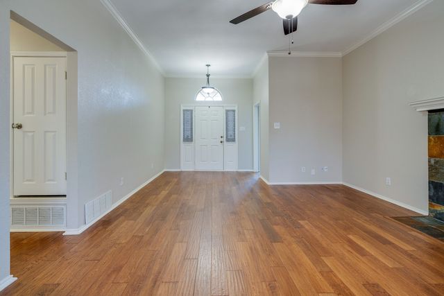 7317 Amber Drive, Watauga, TX 76148