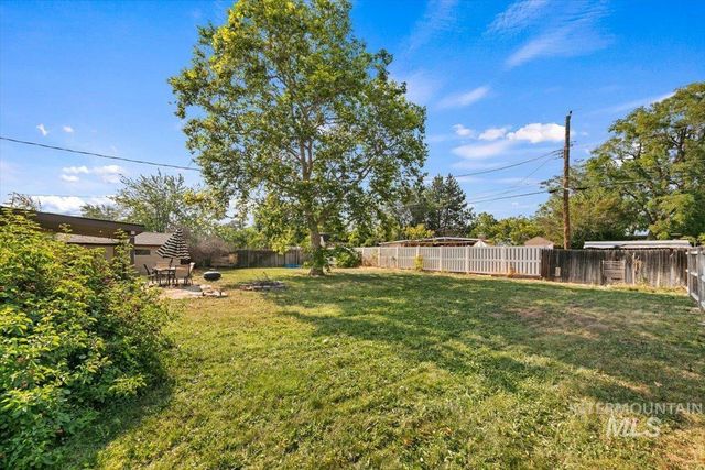 3902 W St Andrews, Boise, ID 83705