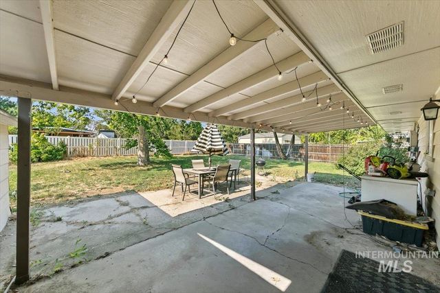 3902 W St Andrews, Boise, ID 83705