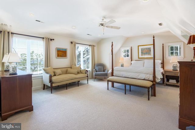24878 W FERRY NECK RD, Royal Oak, MD 21662