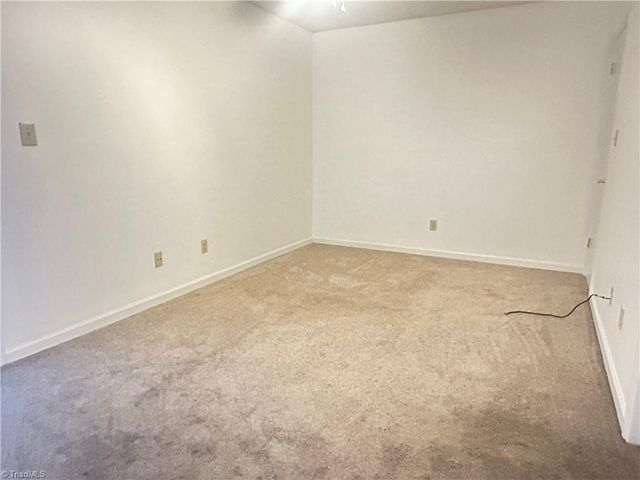 222 Ridge Forest Court, Winston-salem, NC 27104