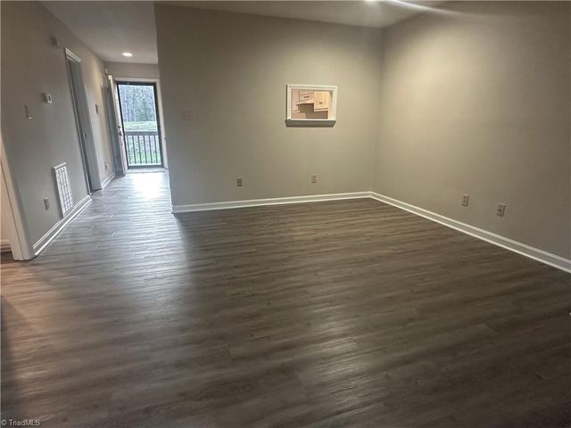 222 Ridge Forest Court, Winston-salem, NC 27104