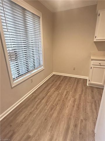 222 Ridge Forest Court, Winston-salem, NC 27104