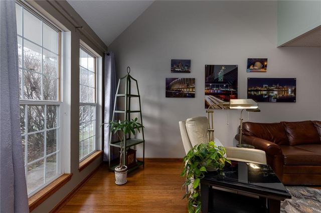 1836 Chickadee Drive, Liberty, MO 64068