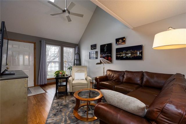 1836 Chickadee Drive, Liberty, MO 64068