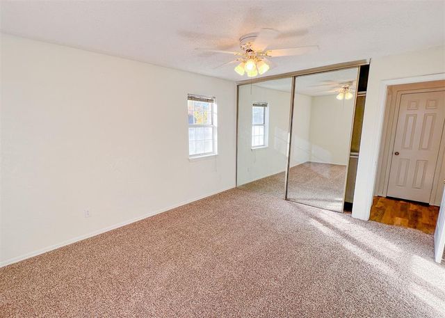 16 Coventry Court, Edmond, OK 73012