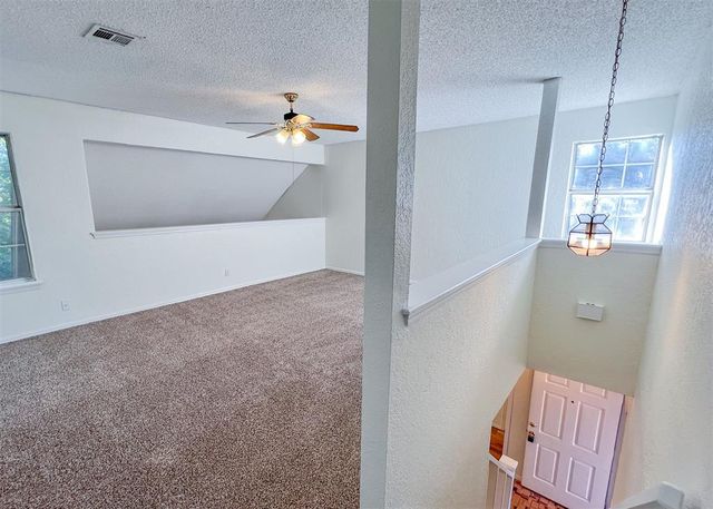 16 Coventry Court, Edmond, OK 73012