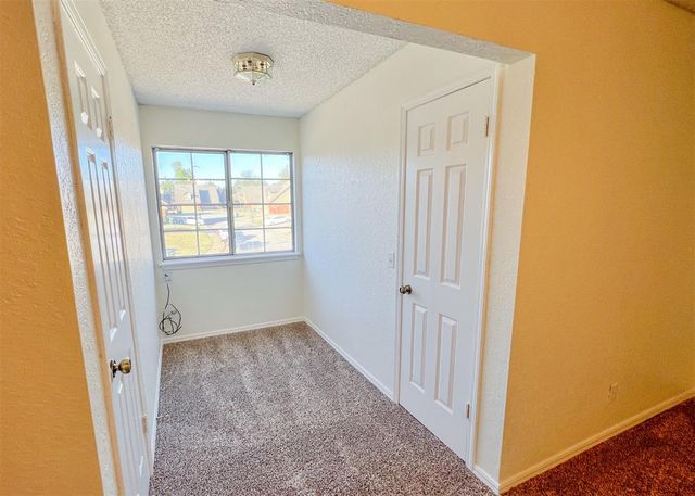 16 Coventry Court, Edmond, OK 73012