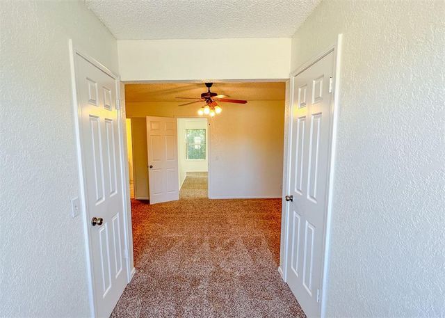 16 Coventry Court, Edmond, OK 73012