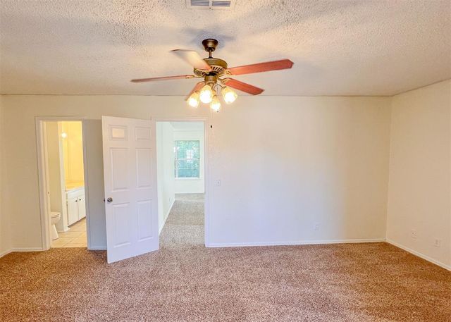 16 Coventry Court, Edmond, OK 73012