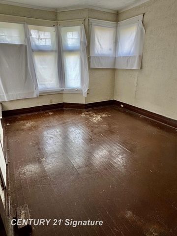 550 S Weadock Road, Saginaw, MI 48607