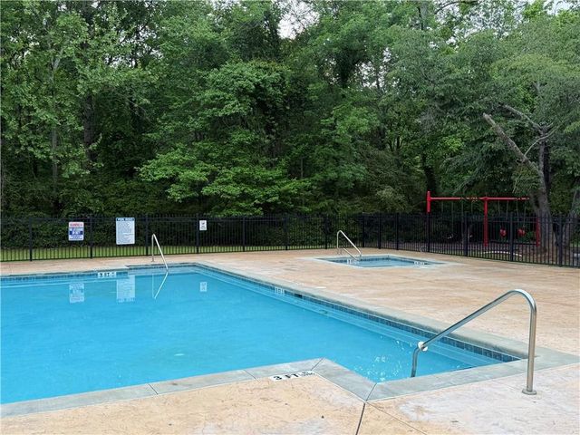 926 W Mill Trace NW, Kennesaw, GA 30152