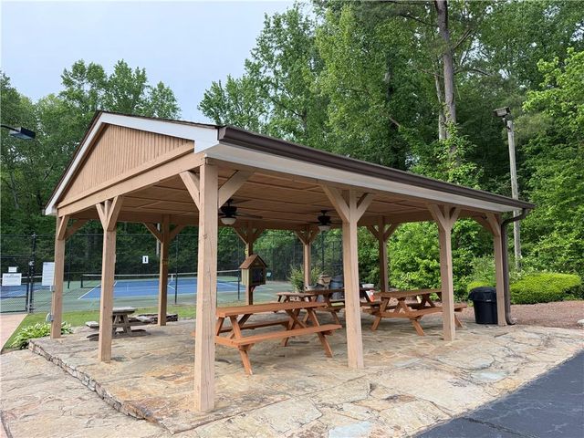 926 W Mill Trace NW, Kennesaw, GA 30152