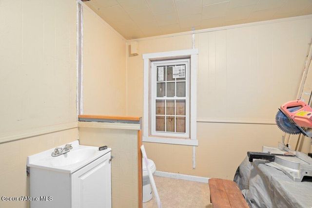 220 W Cameron Ave, Kellogg, ID 83837