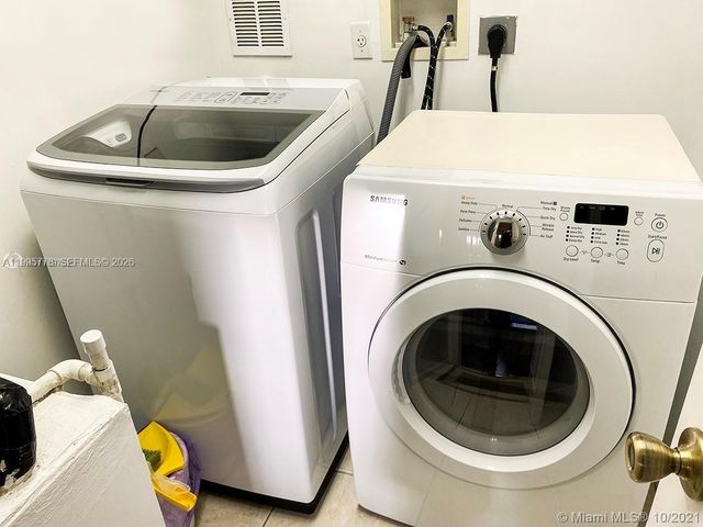 3657 Asperwood Cir, Coconut Creek, FL 33073