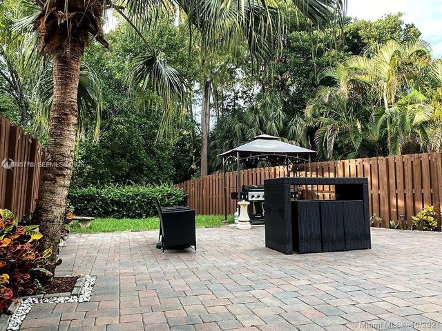 3657 Asperwood Cir, Coconut Creek, FL 33073