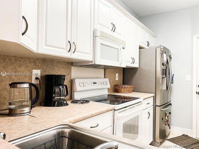 3657 Asperwood Cir, Coconut Creek, FL 33073