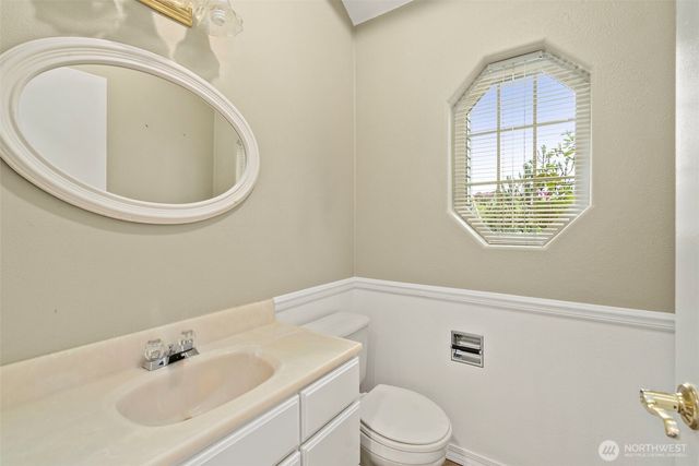515 Corrin Avenue NW, Orting, WA 98360