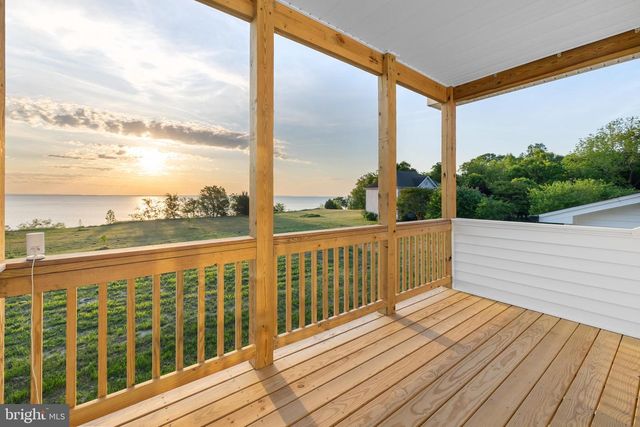 8641 SANDY BEACH LN, King George, VA 22485
