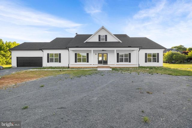 8641 SANDY BEACH LN, King George, VA 22485