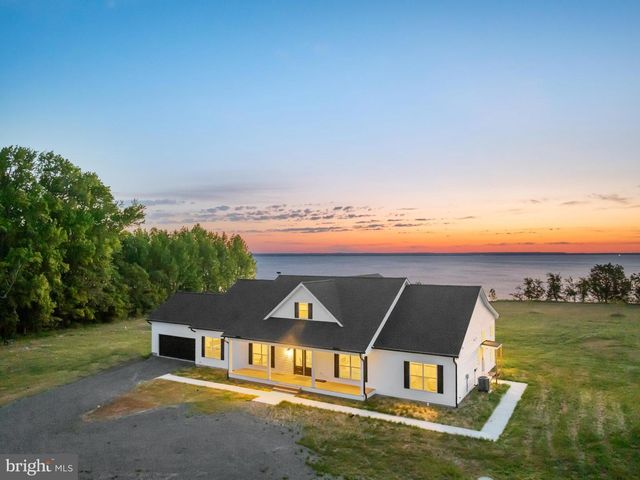 8641 SANDY BEACH LN, King George, VA 22485