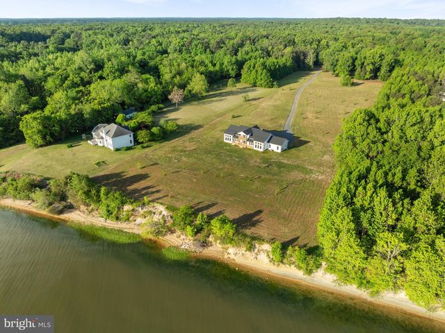 8641 SANDY BEACH LN, King George, VA 22485