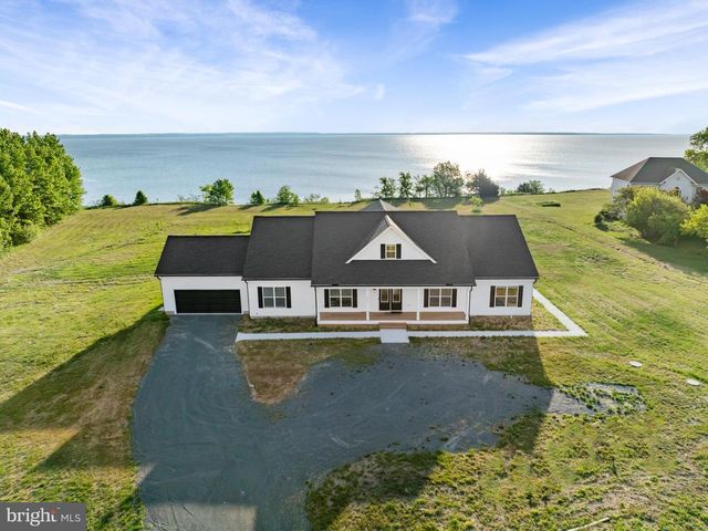 8641 SANDY BEACH LN, King George, VA 22485