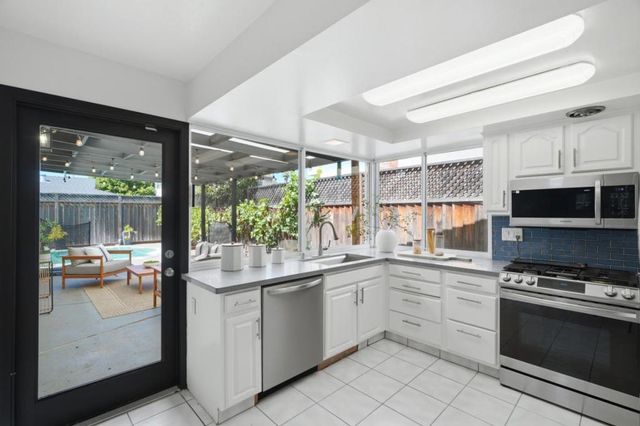 161 Herlong Avenue, San Jose, CA 95123