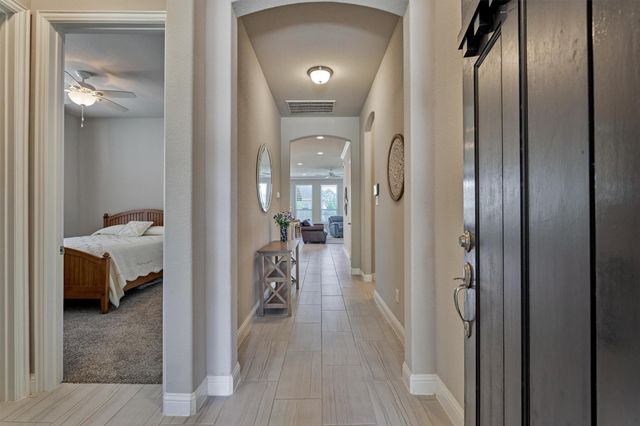 9816 Sweet Flag Court, Conroe, TX 77385