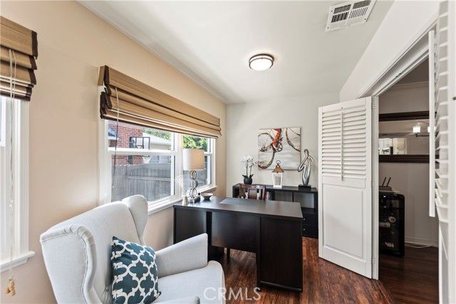 2205 Las Lunas, Pasadena, CA 91107