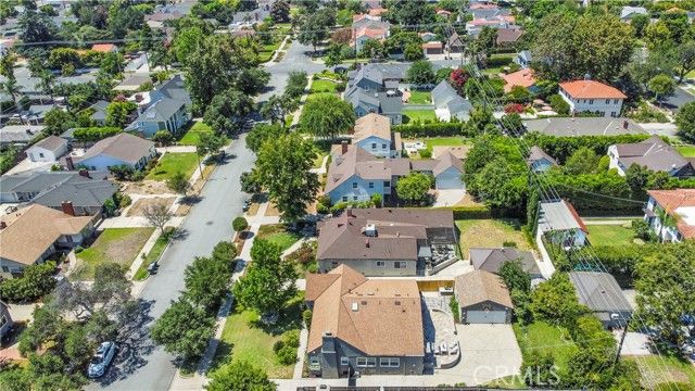 2205 Las Lunas, Pasadena, CA 91107