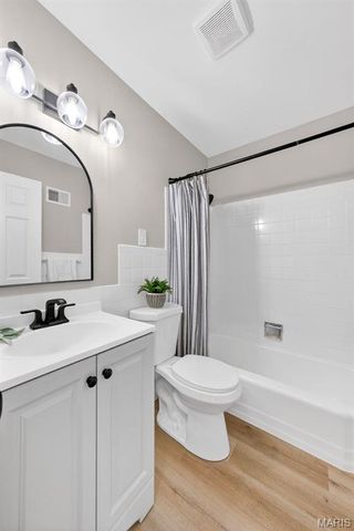 14 Longhenrich Drive, Florissant, MO 63031