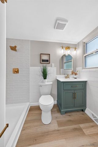 14 Longhenrich Drive, Florissant, MO 63031