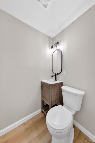 14 Longhenrich Drive, Florissant, MO 63031