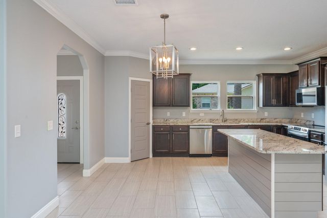 805 Dawes Road, Fort Walton Beach, FL 32547