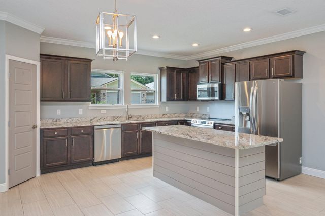 805 Dawes Road, Fort Walton Beach, FL 32547