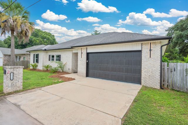 805 Dawes Road, Fort Walton Beach, FL 32547