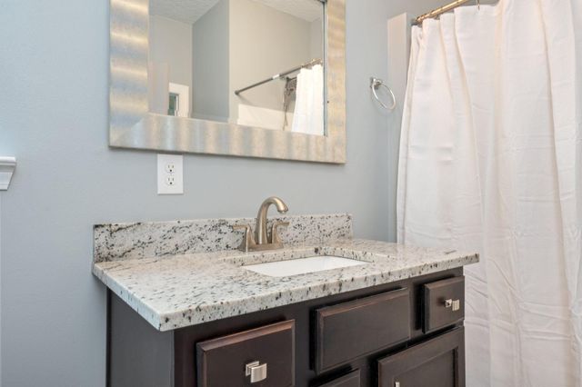 805 Dawes Road, Fort Walton Beach, FL 32547