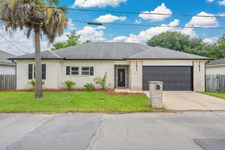 805 Dawes Road, Fort Walton Beach, FL 32547