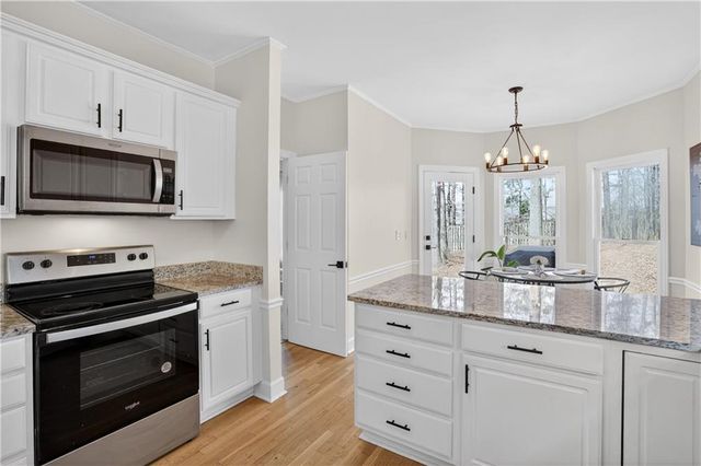 12 Forest Ridge Court, Atlanta, GA 30350