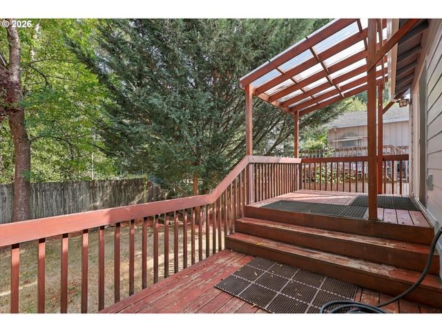 4721 Sw BRUGGER St, Portland, OR 97219