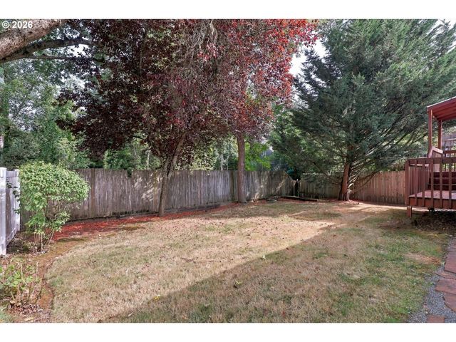 4721 Sw BRUGGER St, Portland, OR 97219