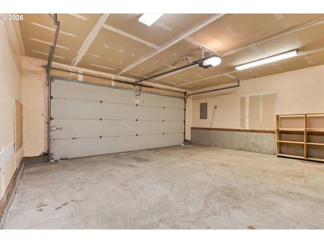 4721 Sw BRUGGER St, Portland, OR 97219
