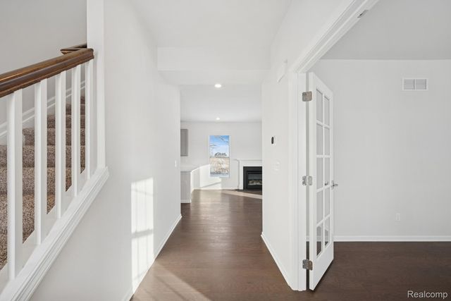 27109 Gallop Way, Saline, MI 48176