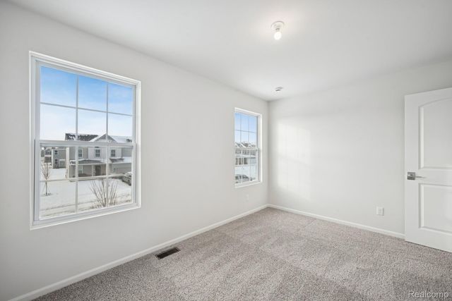 27109 Gallop Way, Saline, MI 48176