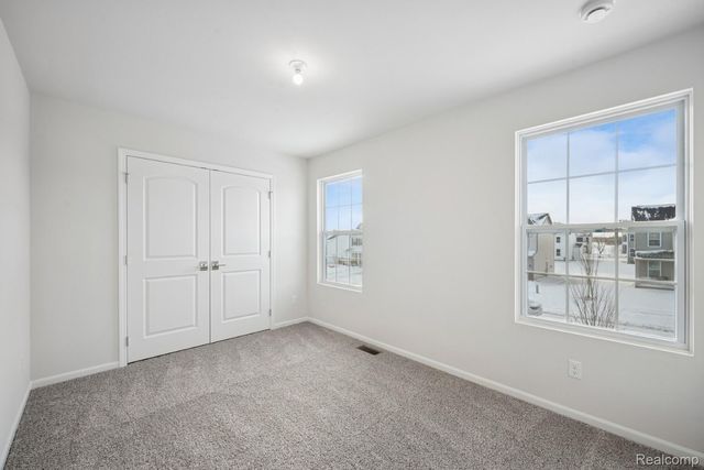 27109 Gallop Way, Saline, MI 48176