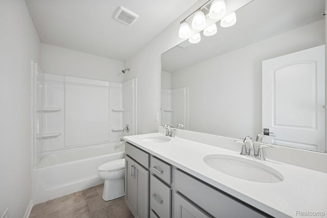 27109 Gallop Way, Saline, MI 48176