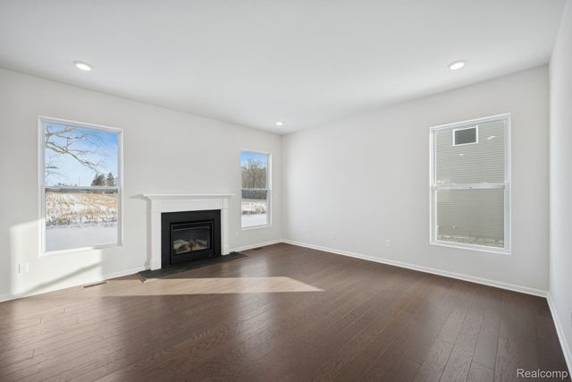 27109 Gallop Way, Saline, MI 48176