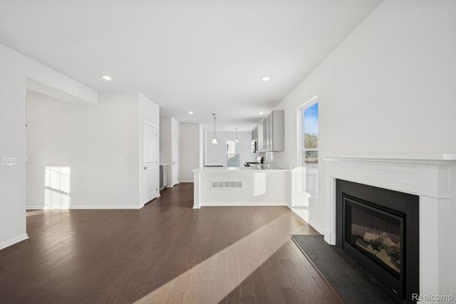 27109 Gallop Way, Saline, MI 48176